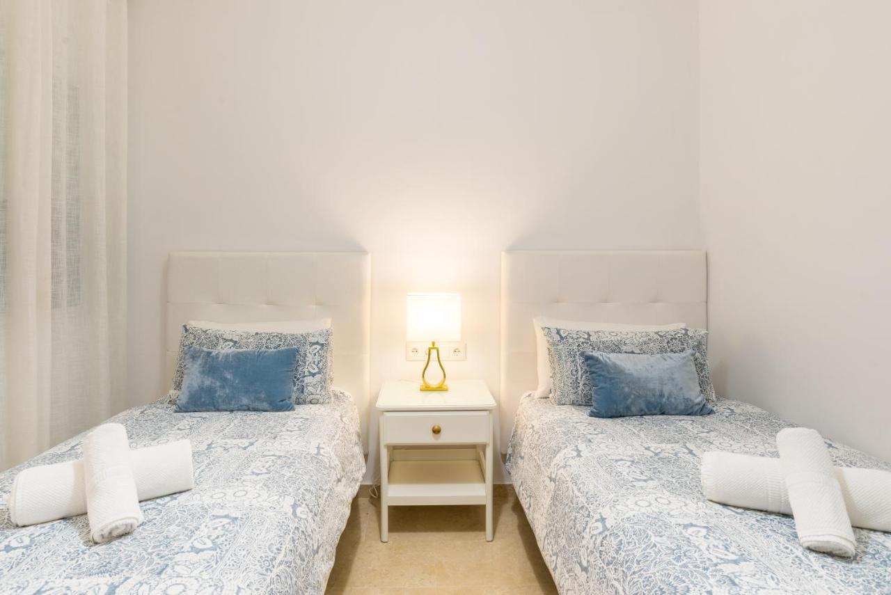 Agua II & Seasonal Pool By Ele Apartments Malaga Ngoại thất bức ảnh
